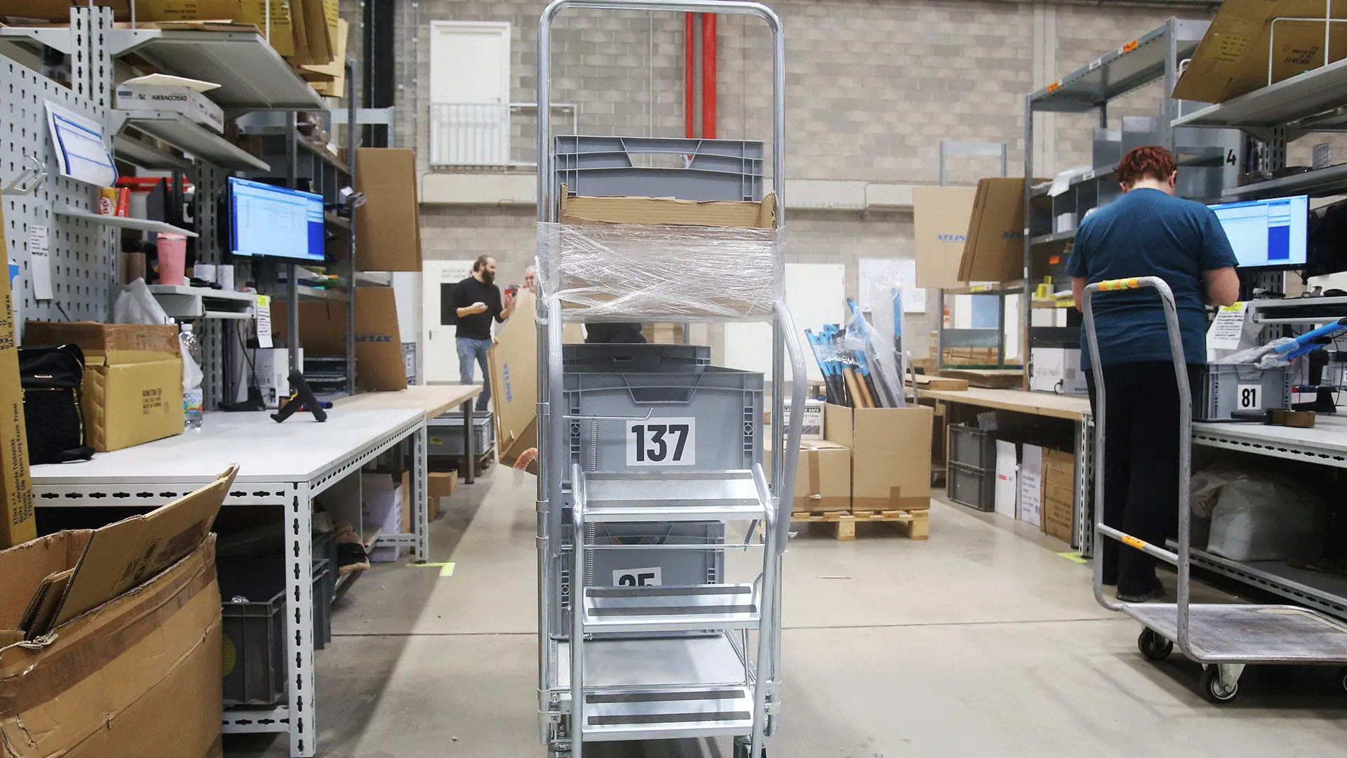 balení balíčků na e-shopu