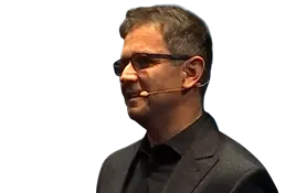 Proč má K2 mimořádně plochou řídicí strukturu?